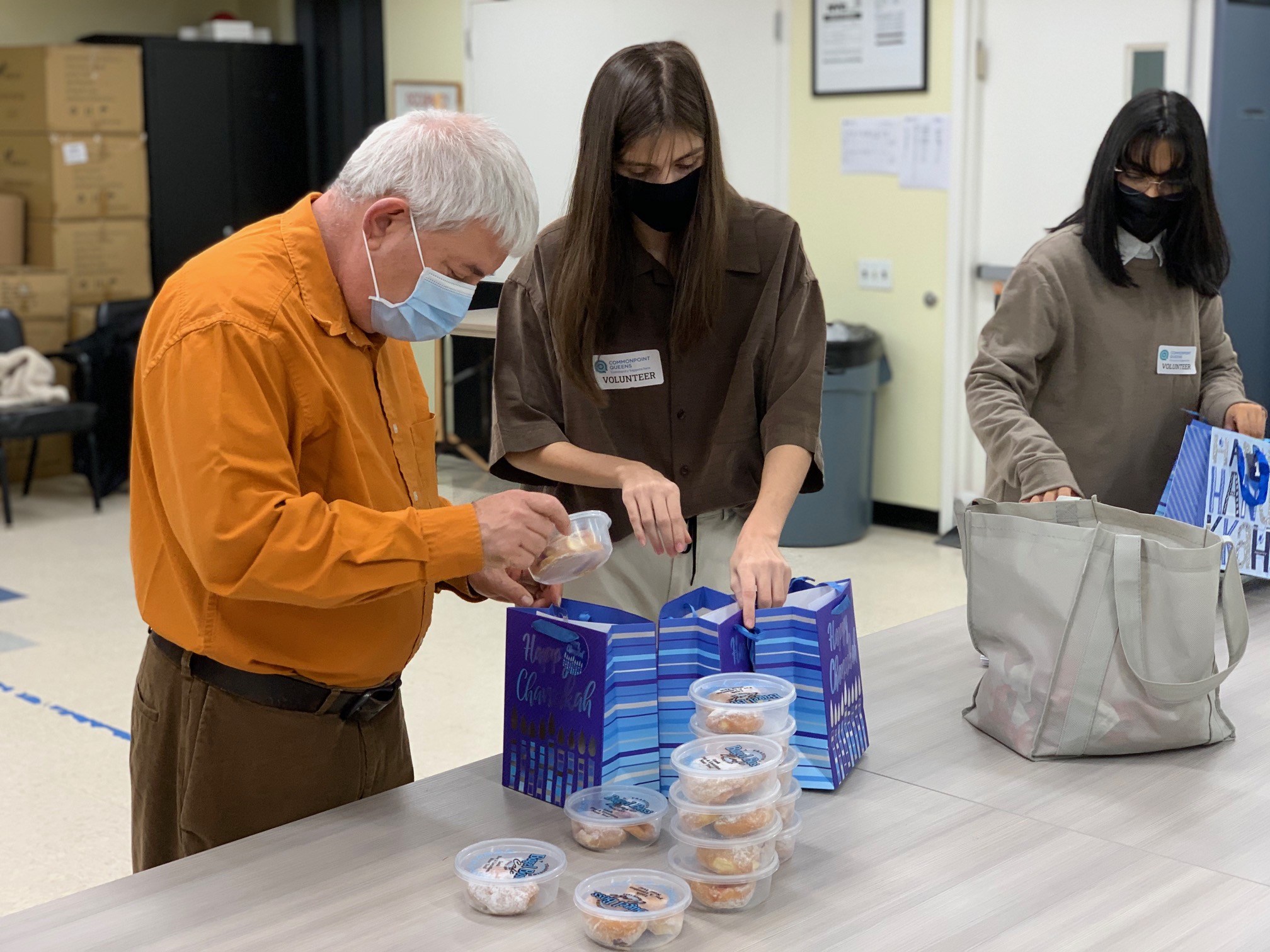 chanukah deliveries