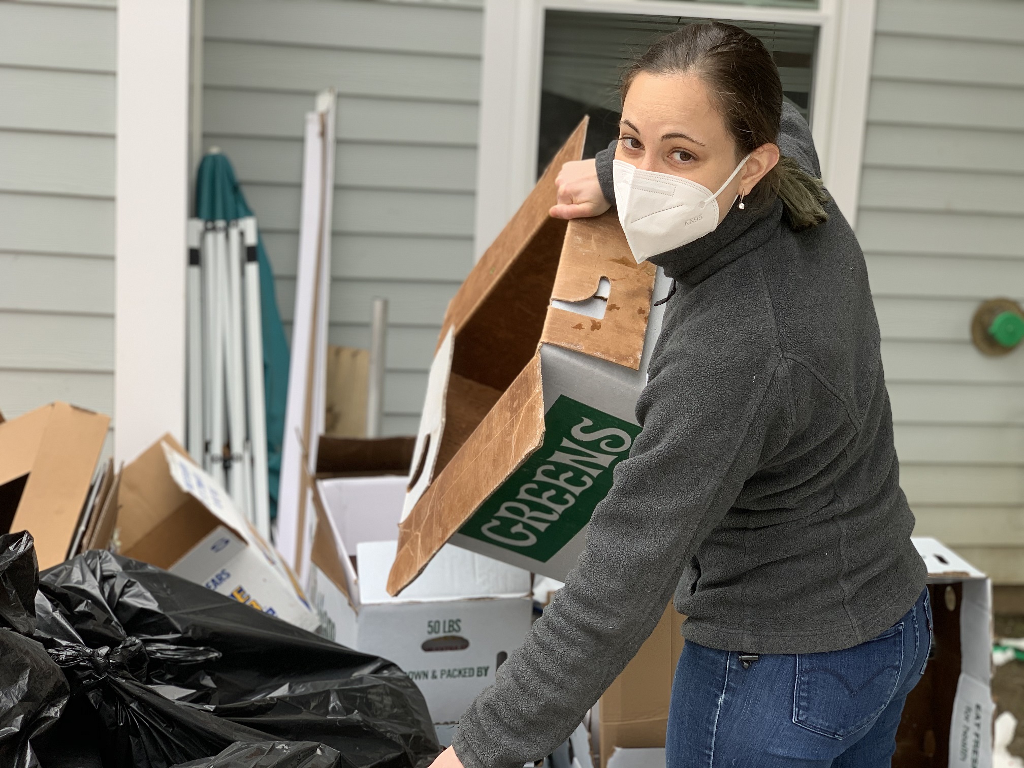 victoria moore food pantry volunteer